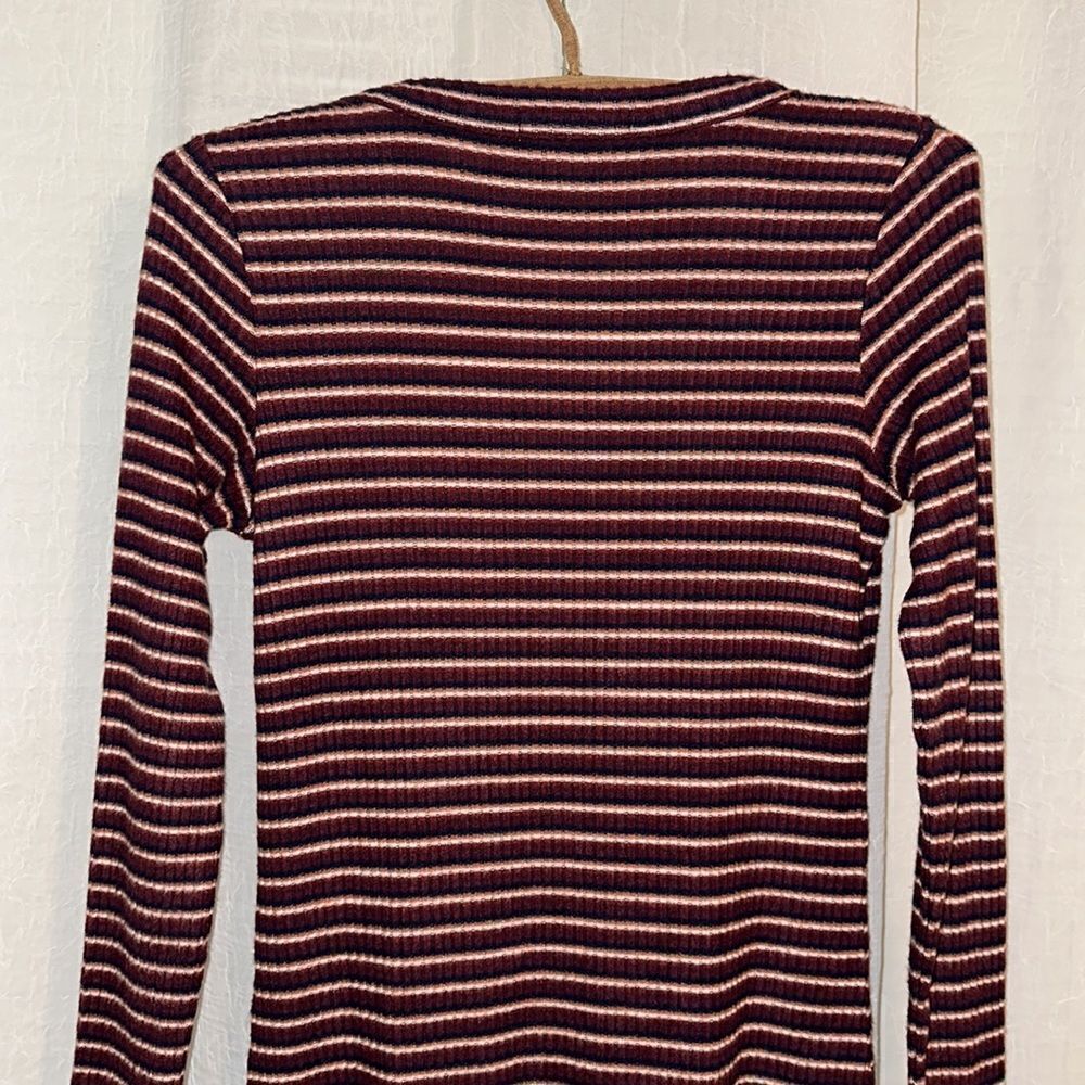 AE XS Burgundy Striped Ribbed Knit V-Neck Long Sleeve Knee Length Dress - Picture 5 of 12